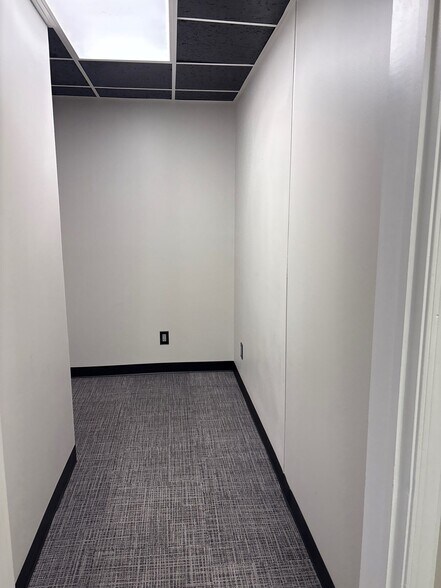 More Photos Of 280 Main St, Westminster Medical For Lease