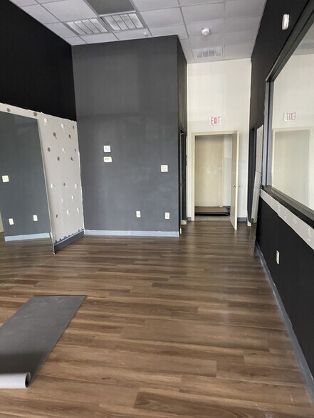 More Photos Of 5810 Main St, Zachary Unknown For Lease