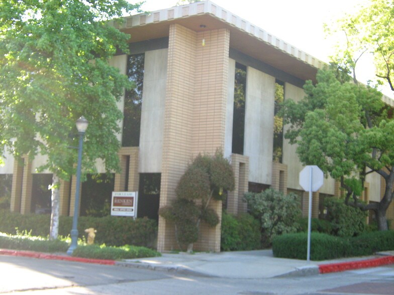 More Photos Of 201 W 4th St, Claremont Office For Lease