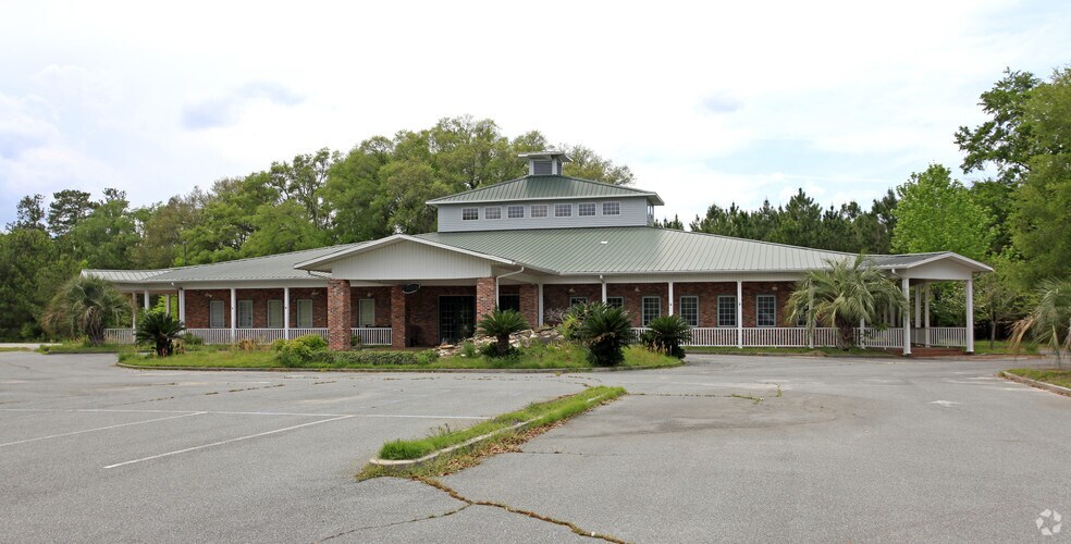 More Photos Of 2640 SE CR 255 Rd, Lee Restaurant For Sale