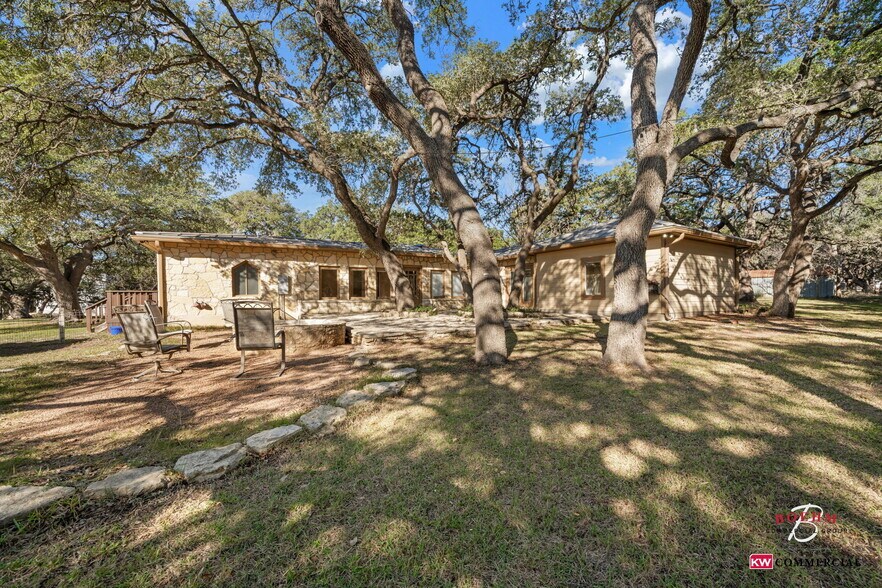 More Photos Of 39 Scenic Loop Rd, Boerne Office Residential For Lease