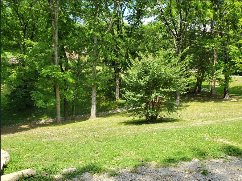 More Photos Of 1104 Old Charlotte Rd, White Bluff Assisted Living For Lease