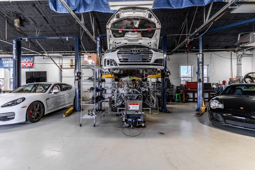 More Photos Of 425 Gum St, North Little Rock Auto Repair For Sale