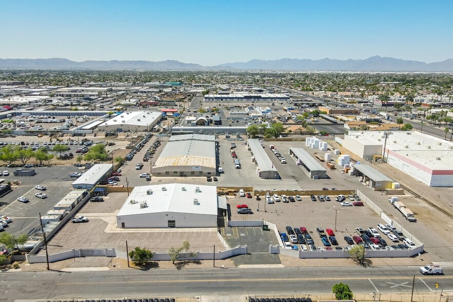 Primary Photo Of 4205 W Glenrosa Ave, Phoenix Warehouse For Lease