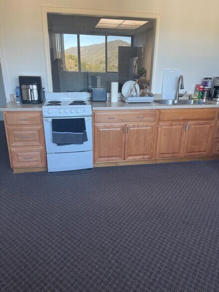 More Photos Of 13748 Center St, Carmel Valley Office Residential For Lease