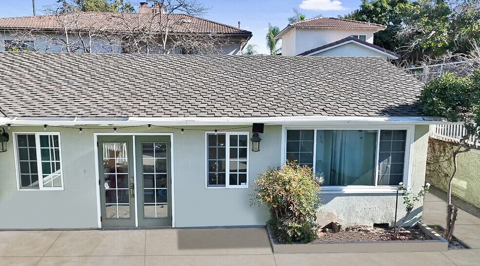 More Photos Of 7736 Sugar Dr, Huntington Beach Apartments For Sale
