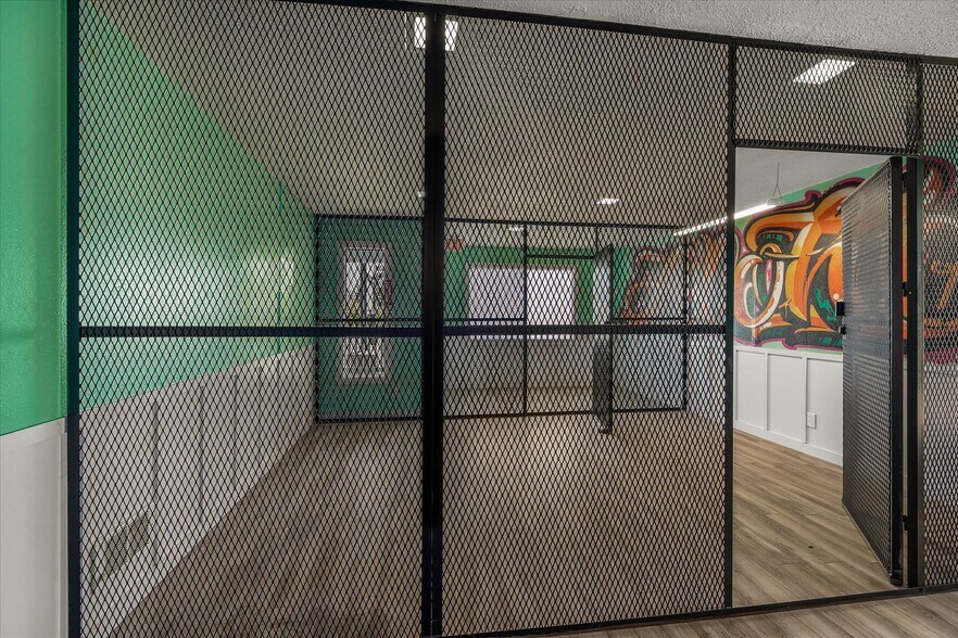 More Photos Of 3885 N Highway 101, Depoe Bay Freestanding For Sale