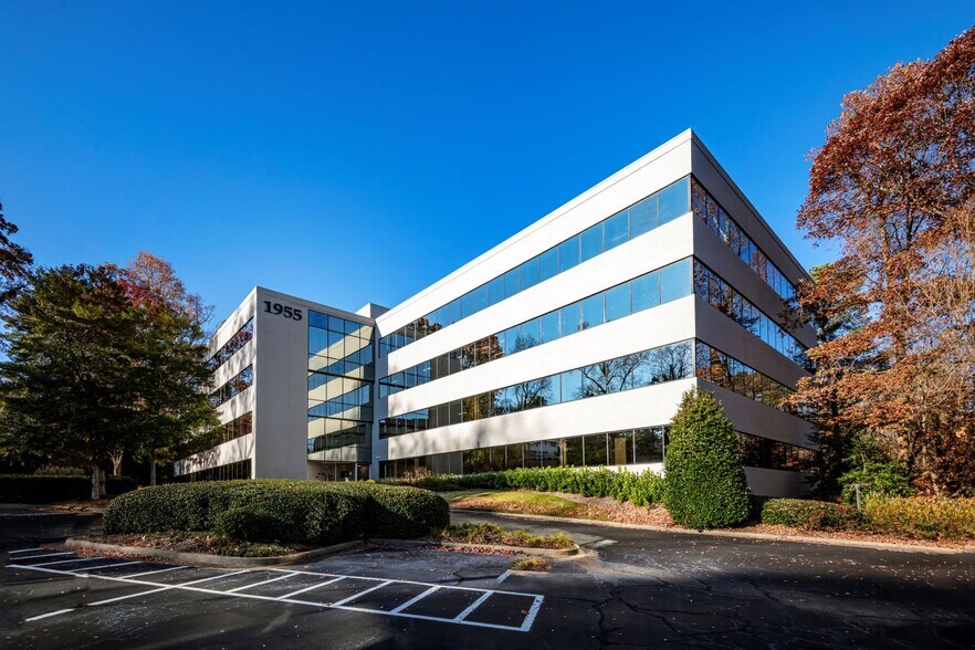 More Photos Of 1955 Lake Park Dr SE, Smyrna Medical For Lease