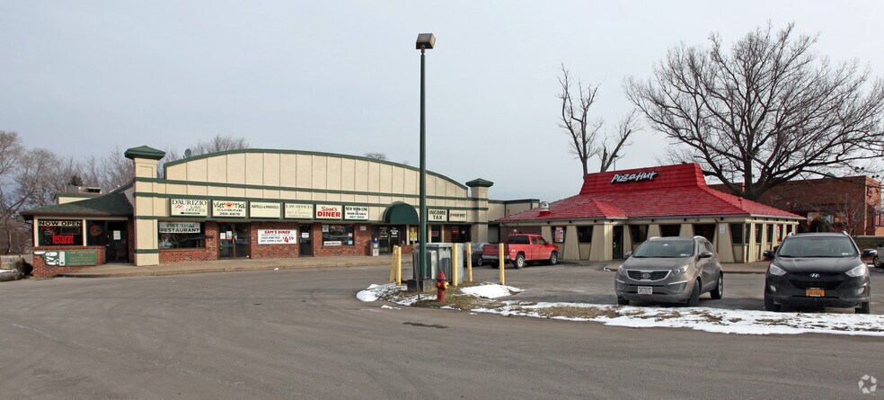 More Photos Of 1780 E Ridge Rd, Rochester Freestanding For Sale