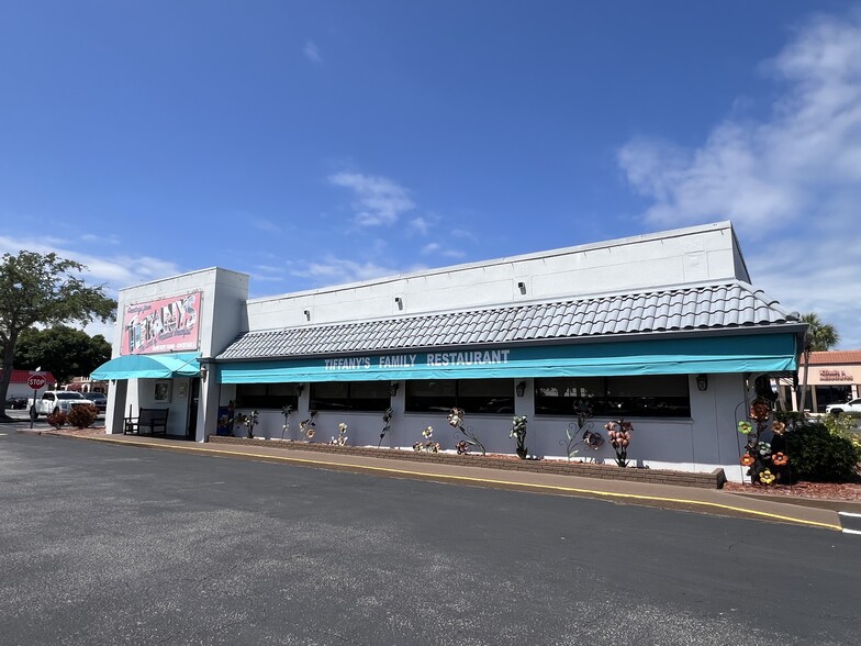 Primary Photo Of 35000 US Highway 19 N, Palm Harbor Restaurant For Lease