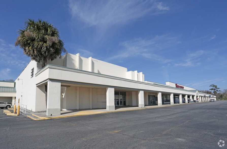 More Photos Of 1919-1945 Glynn Ave, Brunswick Unknown For Lease
