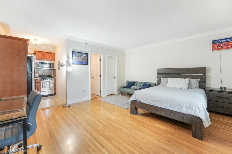 More Photos Of 35 Antilla Ave, Coral Gables Apartments For Sale