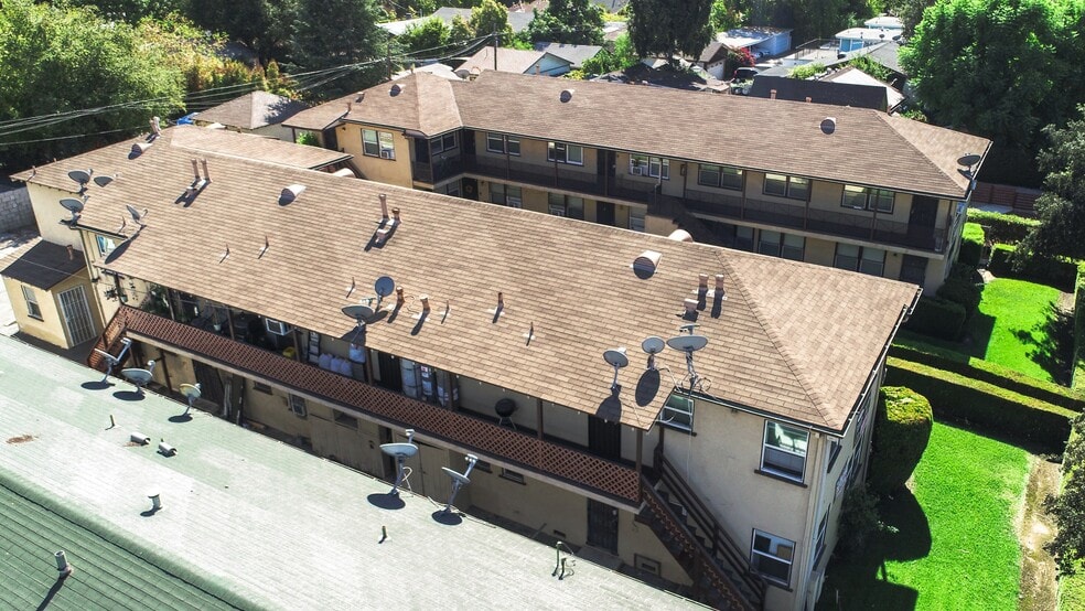 More Photos Of 1910-1918 Lincoln Ave, Pasadena Apartments For Sale