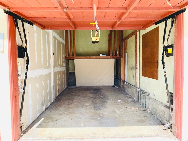 More Photos Of 1179 Felspar St, San Diego Apartments For Sale