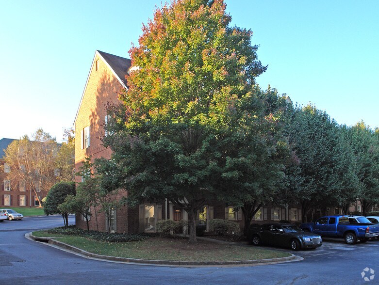More Photos Of 1070 Cambridge Sq, Alpharetta Office For Sale