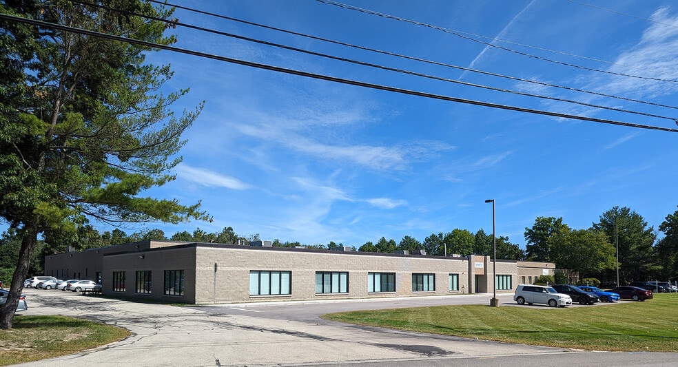 More Photos Of 10 Columbia Dr, Amherst Manufacturing For Lease