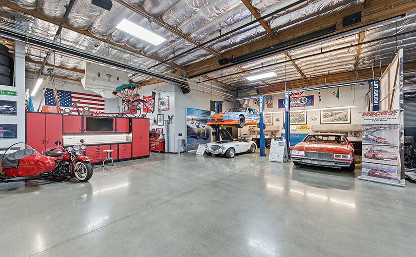 More Photos Of 521 Charcot Ave, San Jose Showroom For Sale