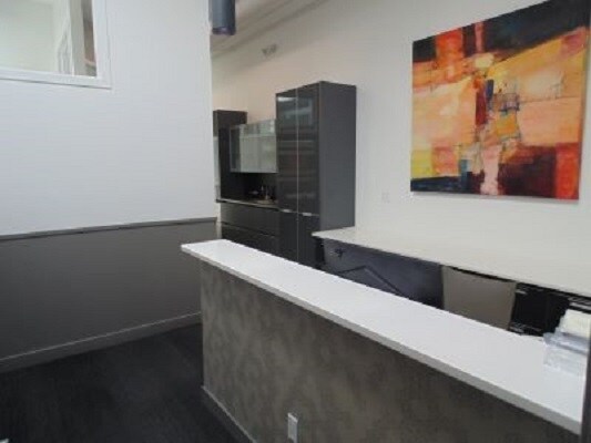 More Photos Of 563 S Lake St, Gary Office For Sale
