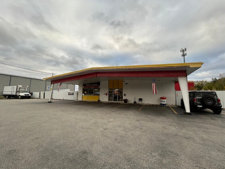More Photos Of 5200 Cleveland St, Merrillville Truck Terminal For Lease