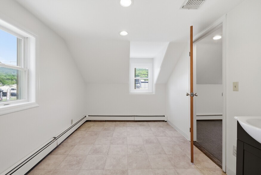 More Photos Of 75 Route 23, Franklin Office Residential For Lease