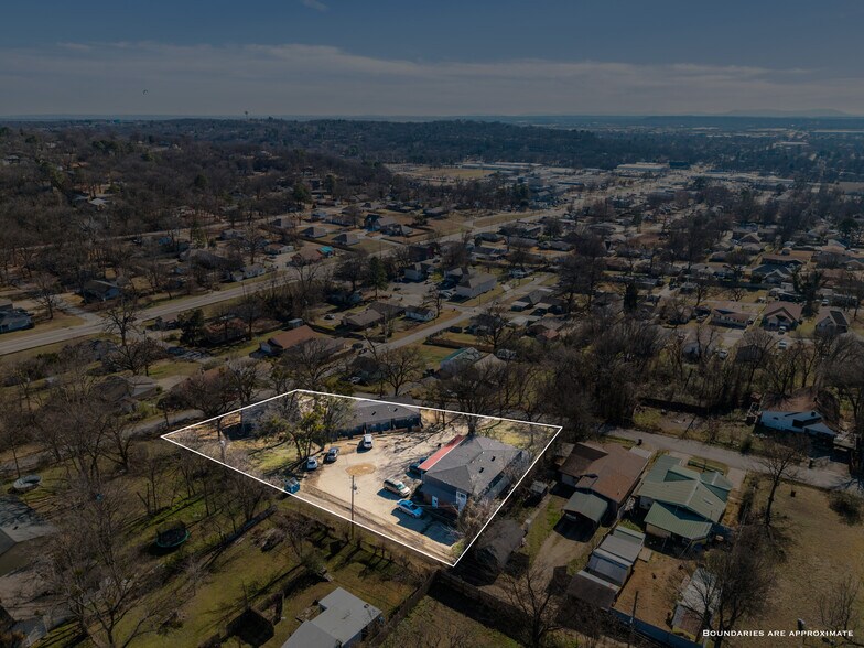 More Photos Of 1805 S Y St, Fort Smith Apartments For Sale