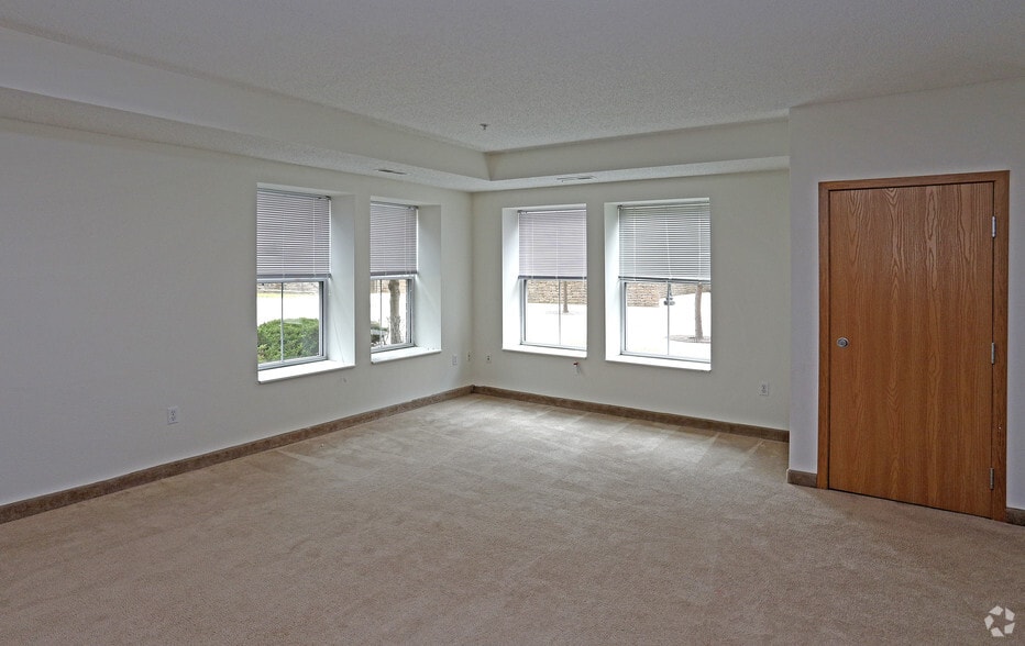 More Photos Of 12700 Nicollet Ave, Burnsville Apartments For Lease