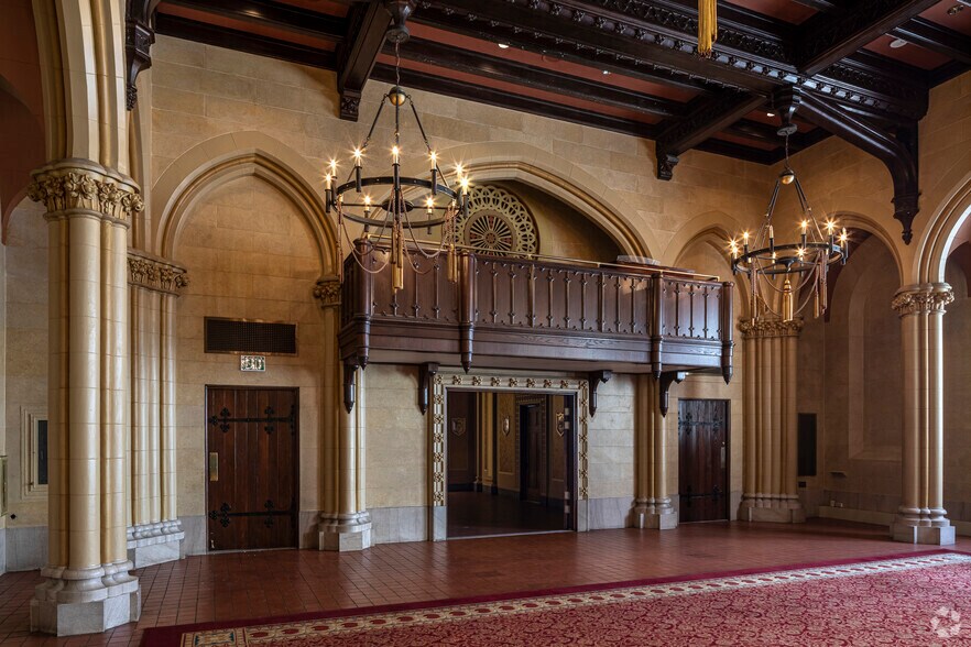 More Photos Of 225 N Charles St, Baltimore Lodge Meeting Hall For Sale