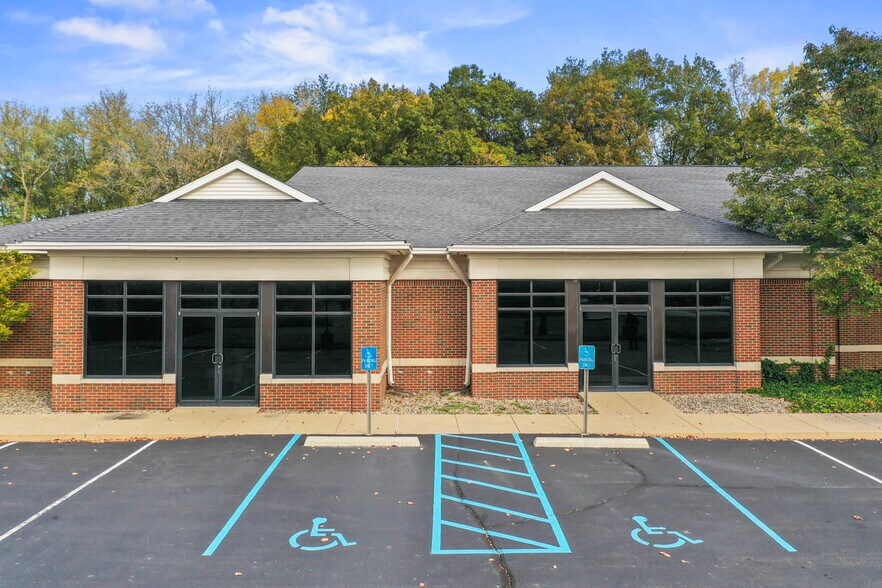 More Photos Of 100 Professional Ct, Lafayette Office For Lease