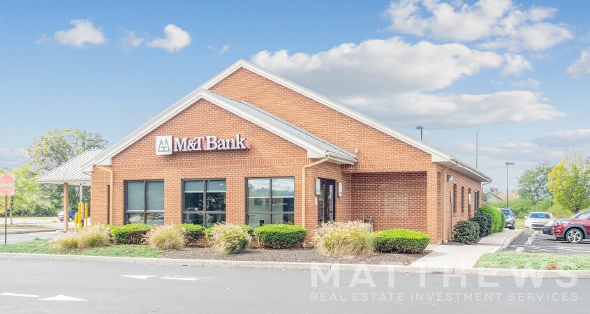 More Photos Of 4830 Penn Ave, Sinking Spring Bank For Sale