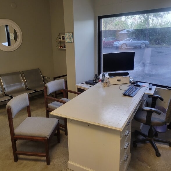 More Photos Of 2106 S US Highway 1, Vero Beach Freestanding For Sale