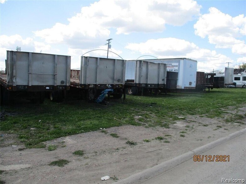 More Photos Of 7170 E McNichols Rd, Detroit Manufacturing For Sale