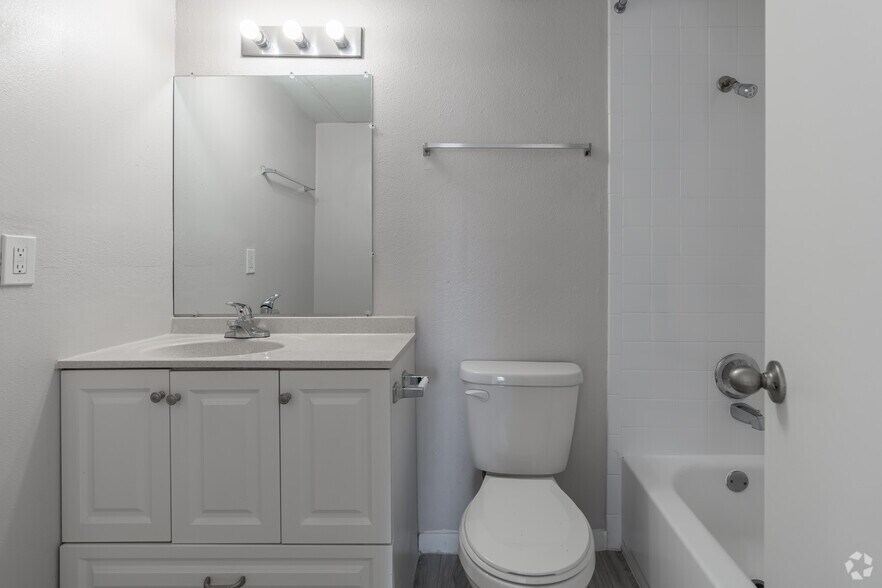 More Photos Of 2200 Aden Rd, Fort Worth Apartments For Sale