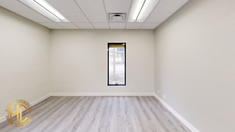 More Photos Of 530 S 6th St, Las Vegas Office For Sale