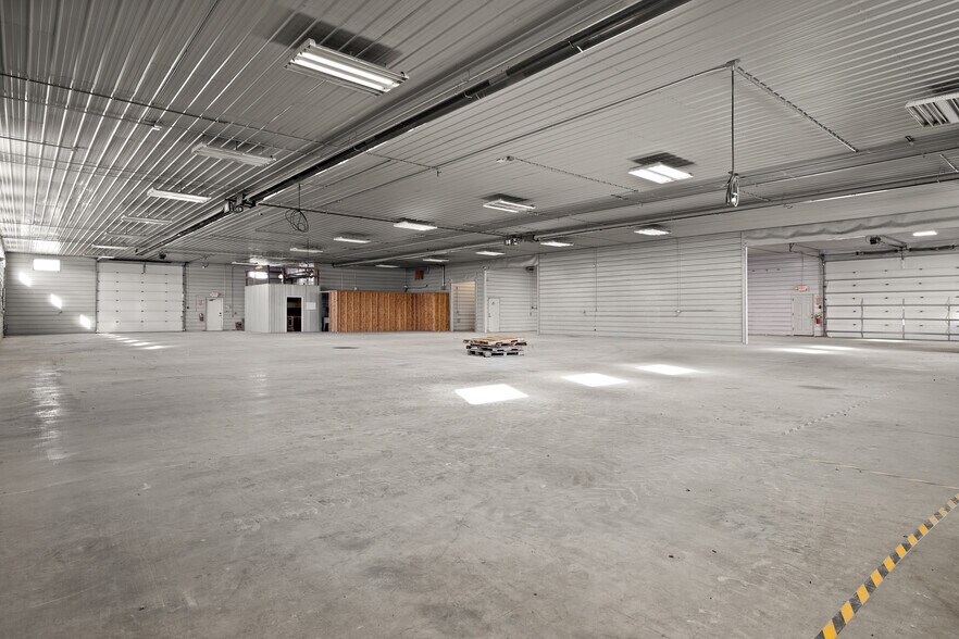 More Photos Of 6797 E Wildcat Rd, Evansville Warehouse For Sale