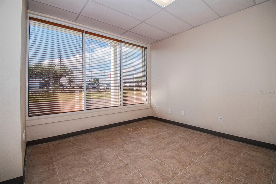 More Photos Of 3221 Tamiami Trl, Port Charlotte Medical For Lease