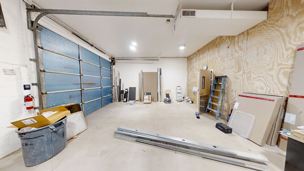 More Photos Of 7735 E Redfield Rd, Scottsdale Warehouse For Sale