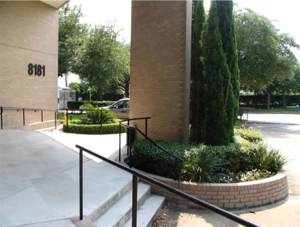 More Photos Of 8181 N Stadium Dr, Houston Medical For Sale