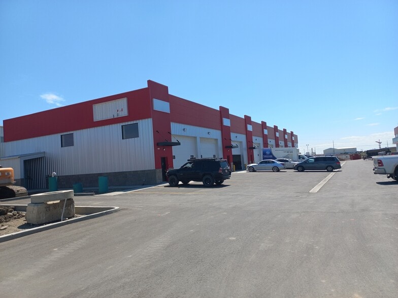 More Photos Of 285127 Frontier Rd, Calgary Warehouse For Lease