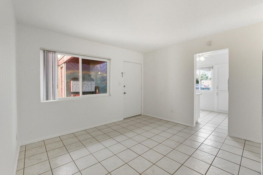 More Photos Of 165 20th St, San Diego Apartments For Sale