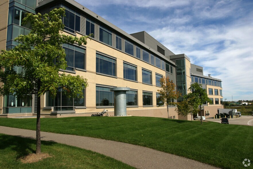 More Photos Of 13675 Technology Dr, Eden Prairie Unknown For Lease