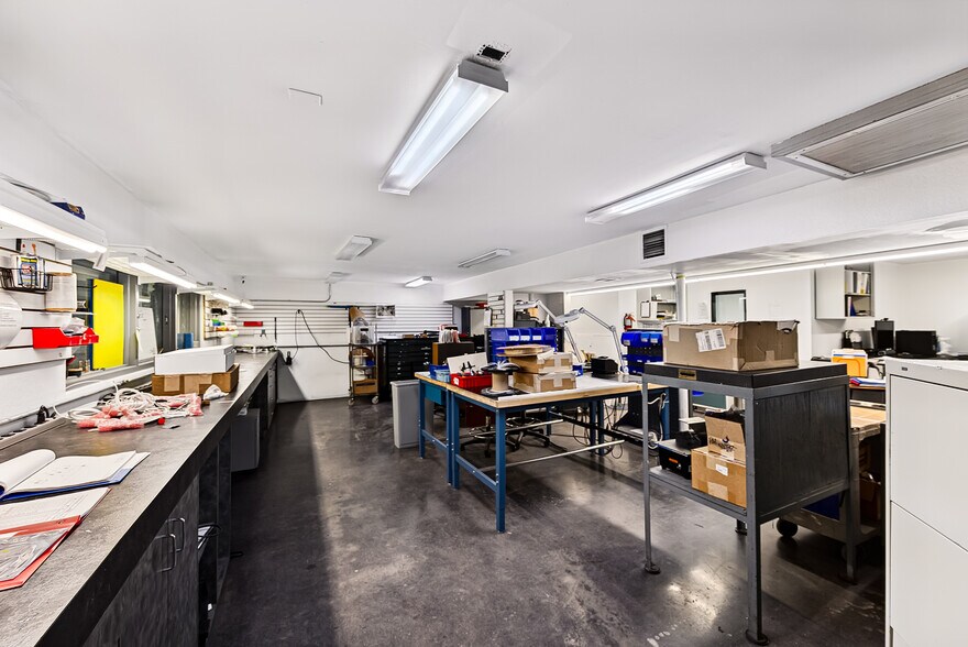 More Photos Of 936-940 NW 1st St, Fort Lauderdale Warehouse For Sale