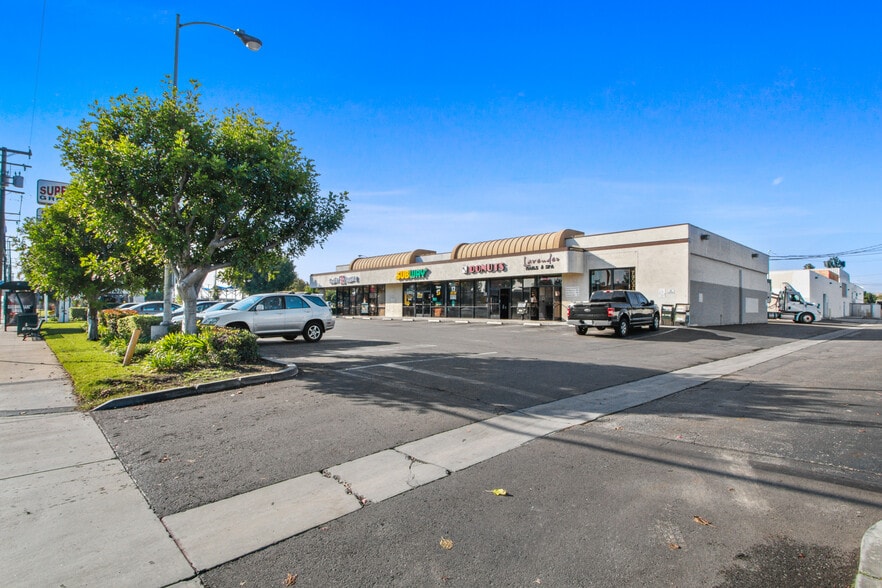 More Photos Of 7903-7907 Knott Ave, Buena Park General Retail For Lease