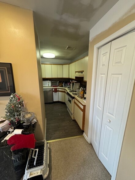 More Photos Of 7 Boardwalk, Sparta Restaurant For Sale