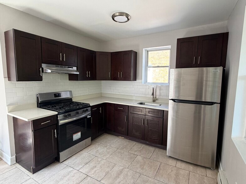 More Photos Of 57 Whiting St, New Britain Apartments For Sale