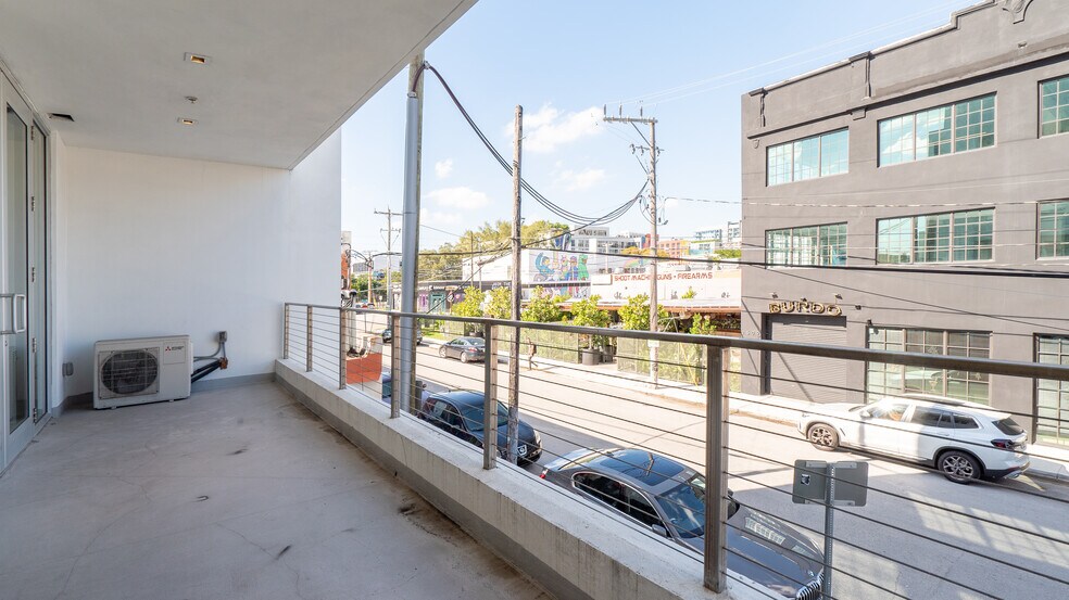 More Photos Of 26 NE 25th St, Miami Loft Creative Space For Lease