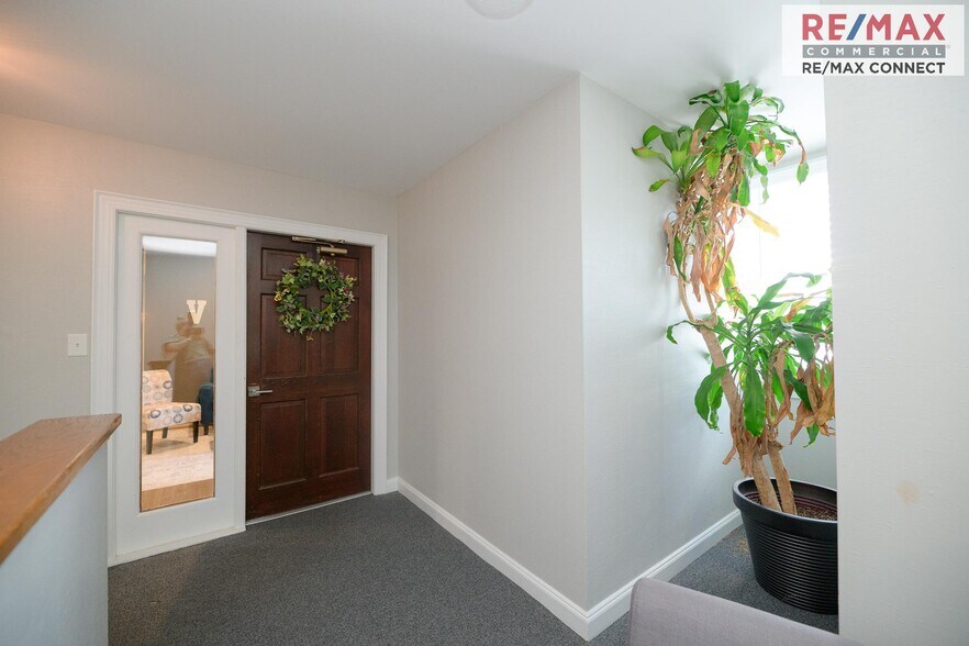 More Photos Of 760 McGuire Pl, Newport News Office For Sale