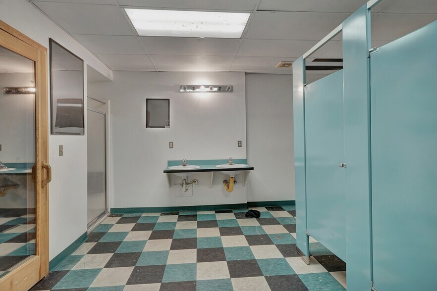 More Photos Of 542 N Cedar St, Imlay City Medical For Sale