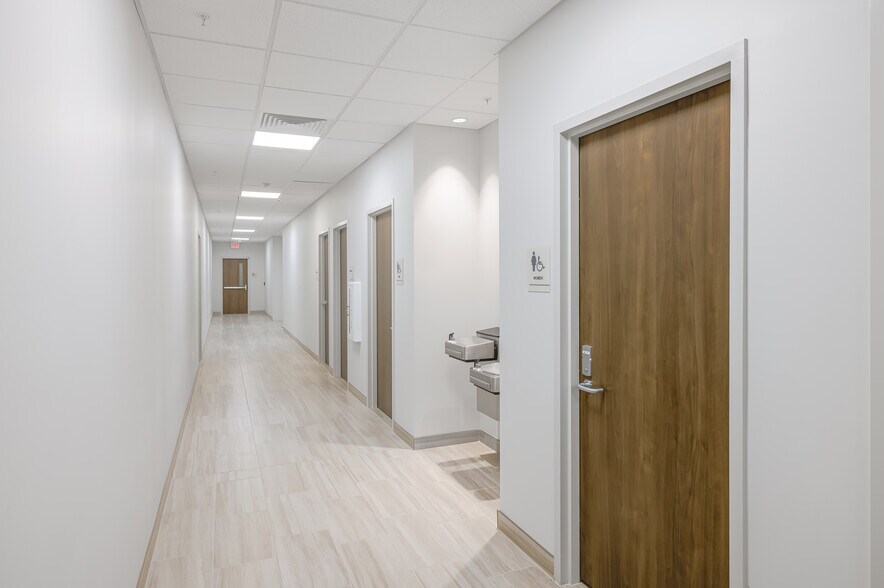 More Photos Of 7140 Contee Rd, Laurel Medical For Lease