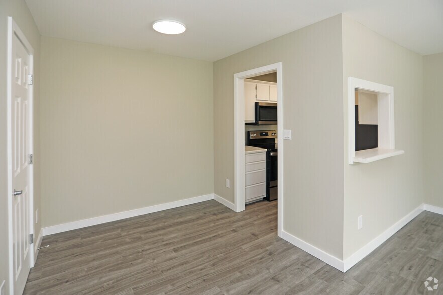 More Photos Of 1008 Rucker St, Greensboro Apartments For Sale