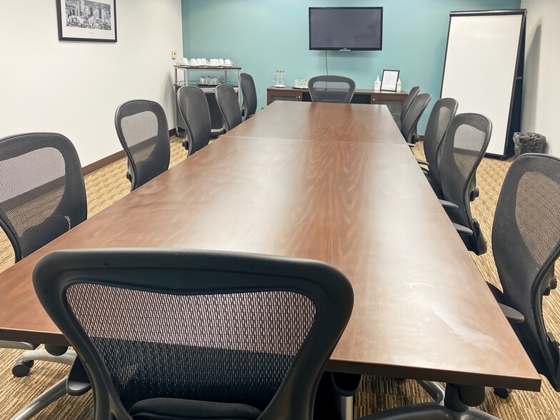 More Photos Of 8000 Towers Crescent Dr, Vienna Coworking Space